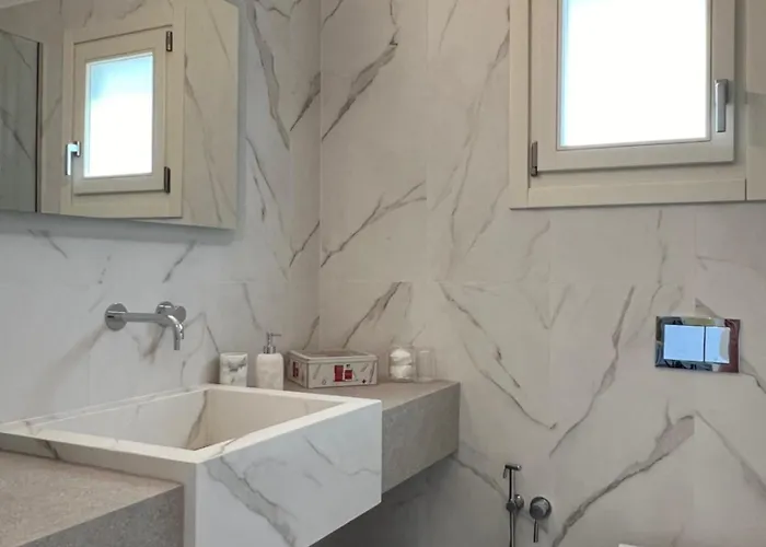 Theros - 1 Lejlighed *